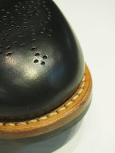 画像をギャラリービューアに読み込む, Jalan Sriwijaya "PN02 メダリオンシューズ”