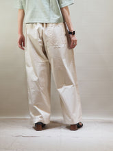 画像をギャラリービューアに読み込む, NOUVELLES DU PARADIS "イージーチノパンツ OFF WHITE"