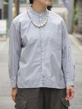 画像をギャラリービューアに読み込む, NOUVELLES DU PARADIS "フリルアレンジ ブラウス BLUE STRIPE"