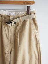 画像をギャラリービューアに読み込む, SETTO × toulouse "2タック ワイドテーパードチノパンツ BEIGE"