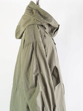 画像をギャラリービューアに読み込む, kha:ki "NEW TYPE-65 COAT"