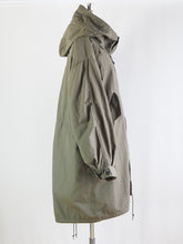 画像をギャラリービューアに読み込む, kha:ki "NEW TYPE-65 COAT"