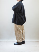 画像をギャラリービューアに読み込む, setto × toulouse "モールスキン 2タック ワイドパンツ BEIGE"