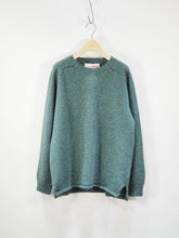 画像をギャラリービューアに読み込む, John Tulloch "シェットランドラムウール クルーネックセーター HOLLY "
