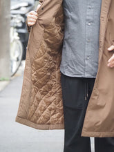 画像をギャラリービューアに読み込む, AUDIENCE "60/40クロス 中綿ステンカラーコート CAMEL BROWN"