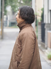 画像をギャラリービューアに読み込む, AUDIENCE "60/40クロス 中綿ステンカラーコート CAMEL BROWN"