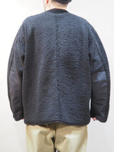 画像をギャラリービューアに読み込む, BARNS OUTFITTERS "ユーティリティ ボア カーディガン BLACK"