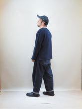 画像をギャラリービューアに読み込む, John Tulloch "シェットランドラムウール クルーネックセーター DARK NAVY"