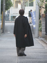 画像をギャラリービューアに読み込む, mizuiro ind "スタンドカラーロングコート BLACK"