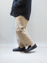 画像をギャラリービューアに読み込む, setto × toulouse "モールスキン 2タック ワイドパンツ BEIGE"