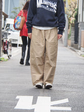 画像をギャラリービューアに読み込む, setto × toulouse "モールスキン 2タック ワイドパンツ BEIGE"