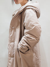 画像をギャラリービューアに読み込む, miffew "FOODED LONG DOWN COAT BEIGE"