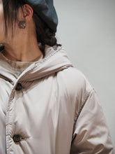 画像をギャラリービューアに読み込む, miffew "FOODED LONG DOWN COAT BEIGE"