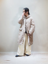 画像をギャラリービューアに読み込む, miffew "FOODED LONG DOWN COAT BEIGE"