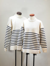 画像をギャラリービューアに読み込む, JAMES CHARLOTTE "ガンジーセーター NATURAL/NAVY”