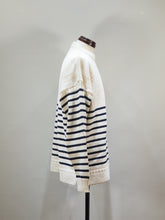 画像をギャラリービューアに読み込む, JAMES CHARLOTTE "ガンジーセーター NATURAL/NAVY”