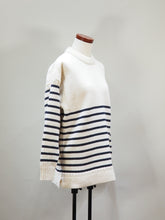 画像をギャラリービューアに読み込む, JAMES CHARLOTTE "ガンジーセーター NATURAL/NAVY”