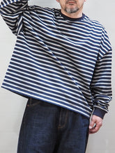 画像をギャラリービューアに読み込む, AUDIENCE "クルーネック クロップド 長袖Tシャツ NAVY/GREY ボーダー"
