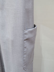 KHA:KI "V NECK JUMPER DRESS"
