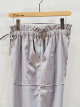 画像をギャラリービューアに読み込む, KHA:KI &quot;WIDE UTILITY PANTS&quot;

