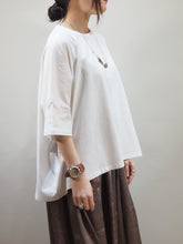 画像をギャラリービューアに読み込む, NOUVELLES DU PARADIS "コットン天竺 ワイドTシャツ OFF WHITE”
