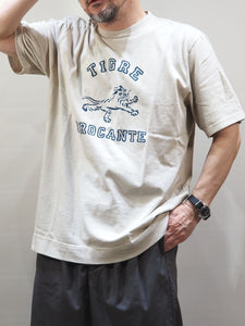 TIGRE BROCANTE "プリント Tシャツ OYSTER"