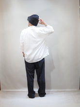 画像をギャラリービューアに読み込む, TIGRE BROCANTE "ライトリネン ベニスビーチスタンドカラーシャツ WHITE"
