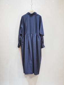 mizuiro ind "ラウンドカラー フロントフライ ギャザーワンピース NAVY"