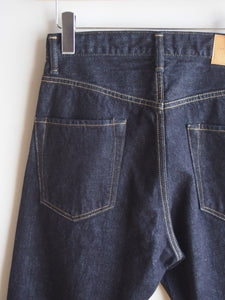 NEGATIVE DENIM "#012 32回染めデニム スリムテーパードパンツ"