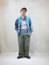 画像をギャラリービューアに読み込む, BARNS OUTFITTERS "8ozデニム ボタンダウンシャツ Lt INDIGO"
