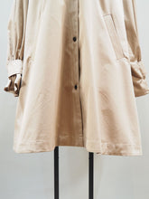 画像をギャラリービューアに読み込む, WHYTO &quot;TENT LINE COAT BEIGE&quot;

