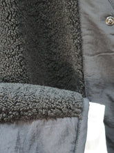 画像をギャラリービューアに読み込む, BARNS OUTFITTERS &quot;ユーティリティ ボア カーディガン BLACK&quot;
