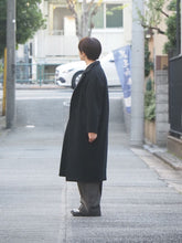 画像をギャラリービューアに読み込む, mizuiro ind &quot;スタンドカラーロングコート BLACK&quot;
