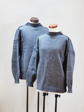 画像をギャラリービューアに読み込む, GUERNSEY WOOLLENS &quot;オーバーサイズ ガンジーセーター CHARCOAL&quot;
